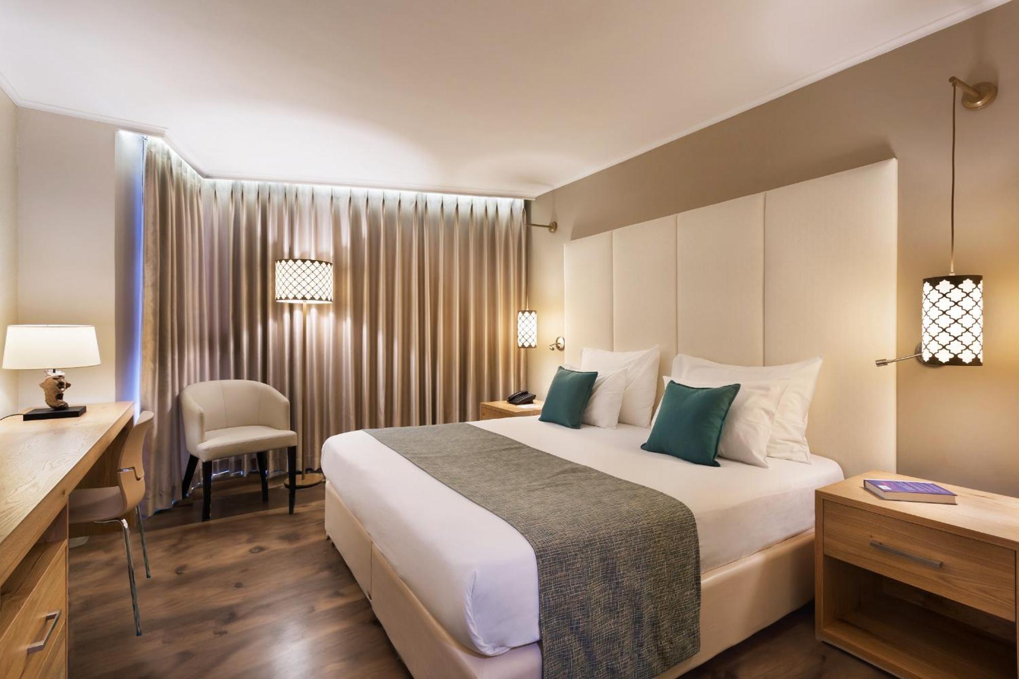Classic Double or Twin Room with Sea View